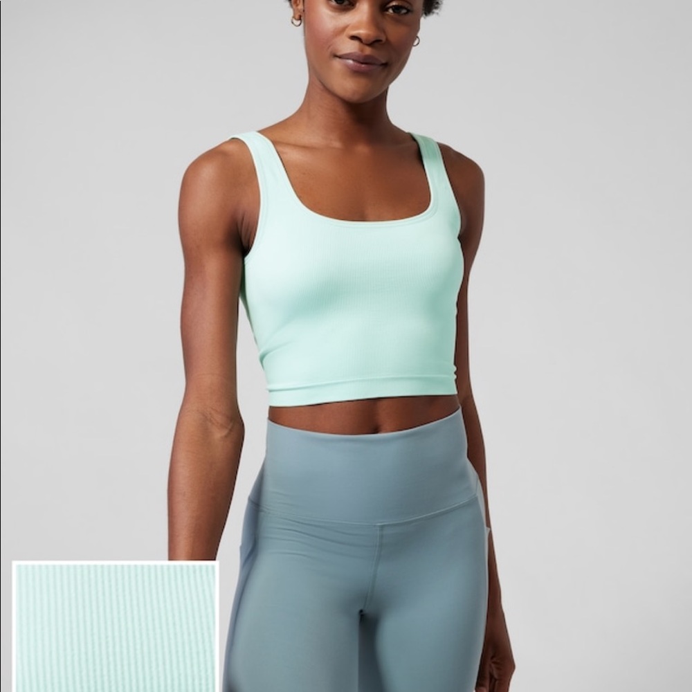 Scoop crop top NWT